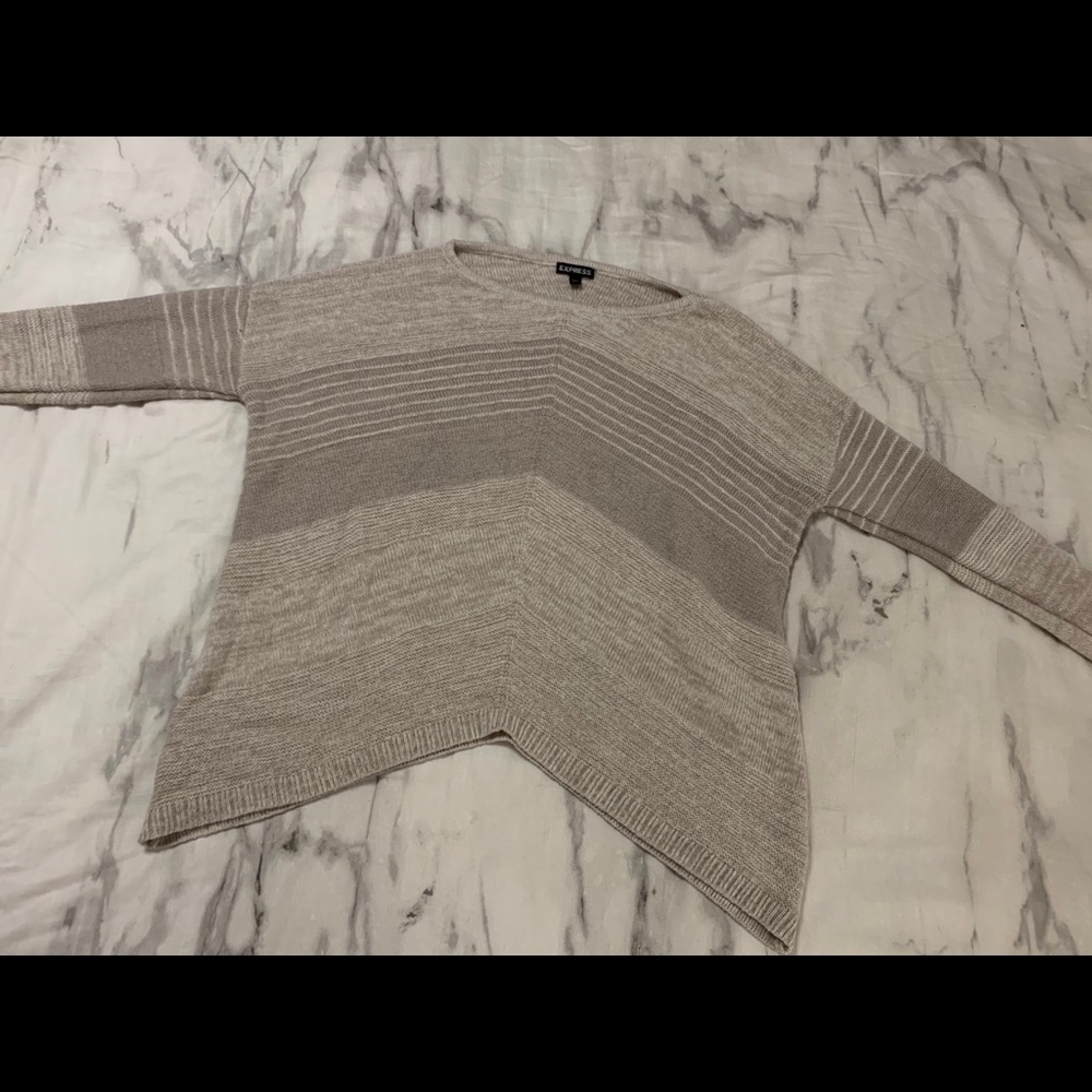Loose sweater